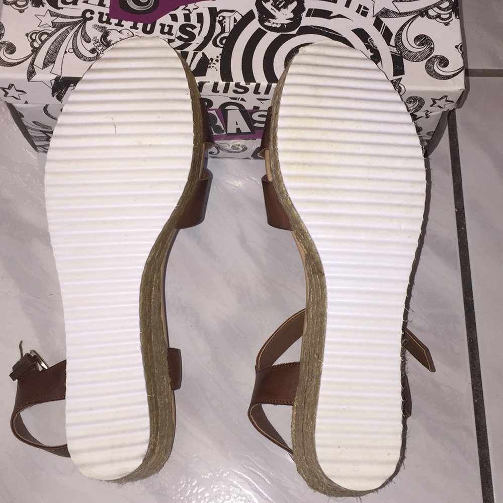 Brash “Sporty” Platform Sandals, Size 11 - EUC - Picture 3 of 8